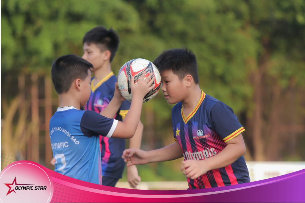 Bóng đá là môn thể thao giúp trẻ cải thiện hệ tim mạch, tăng cường sức khỏe
